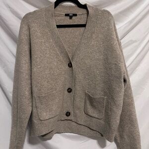 Uniqlo Cozy Beige Cardigan Sweater